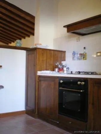 Fullino Nero Rta - Residenza Turistico Alberghiera Siena 0*,