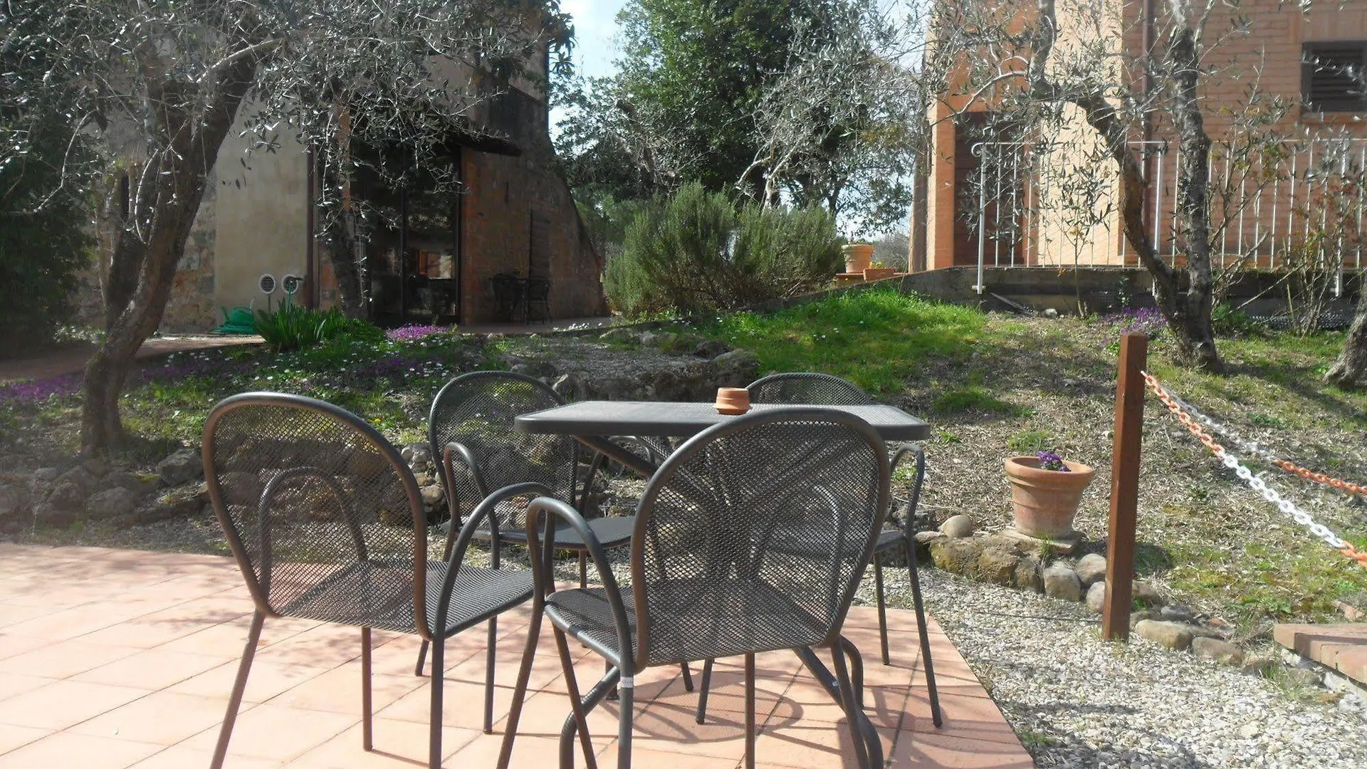 Country house Fullino Nero Rta - Residenza Turistico Alberghiera Siena