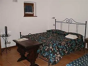 Fullino Nero Rta - Residenza Turistico Alberghiera Siena Italy