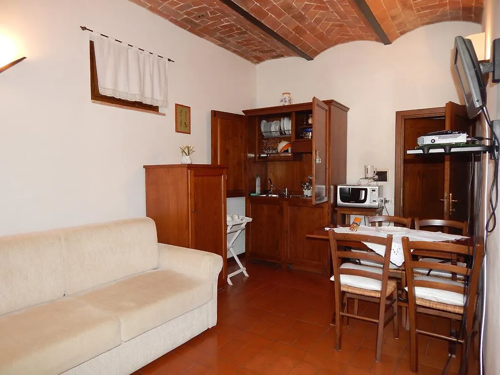 Fullino Nero Rta - Residenza Turistico Alberghiera Siena Italy