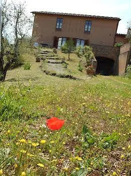 Fullino Nero Rta - Residenza Turistico Alberghiera Siena Country house